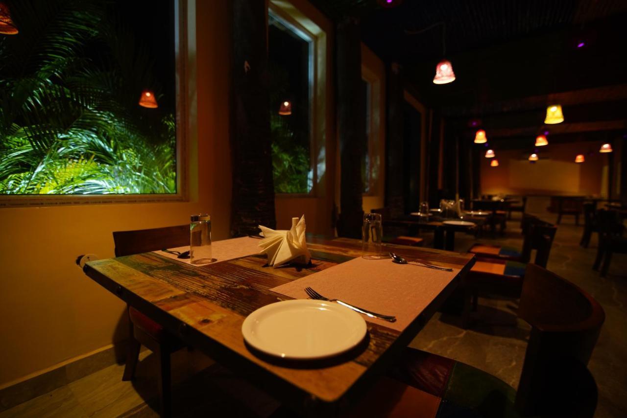 Siriki Resorts Srungavarapukota ภายนอก รูปภาพ